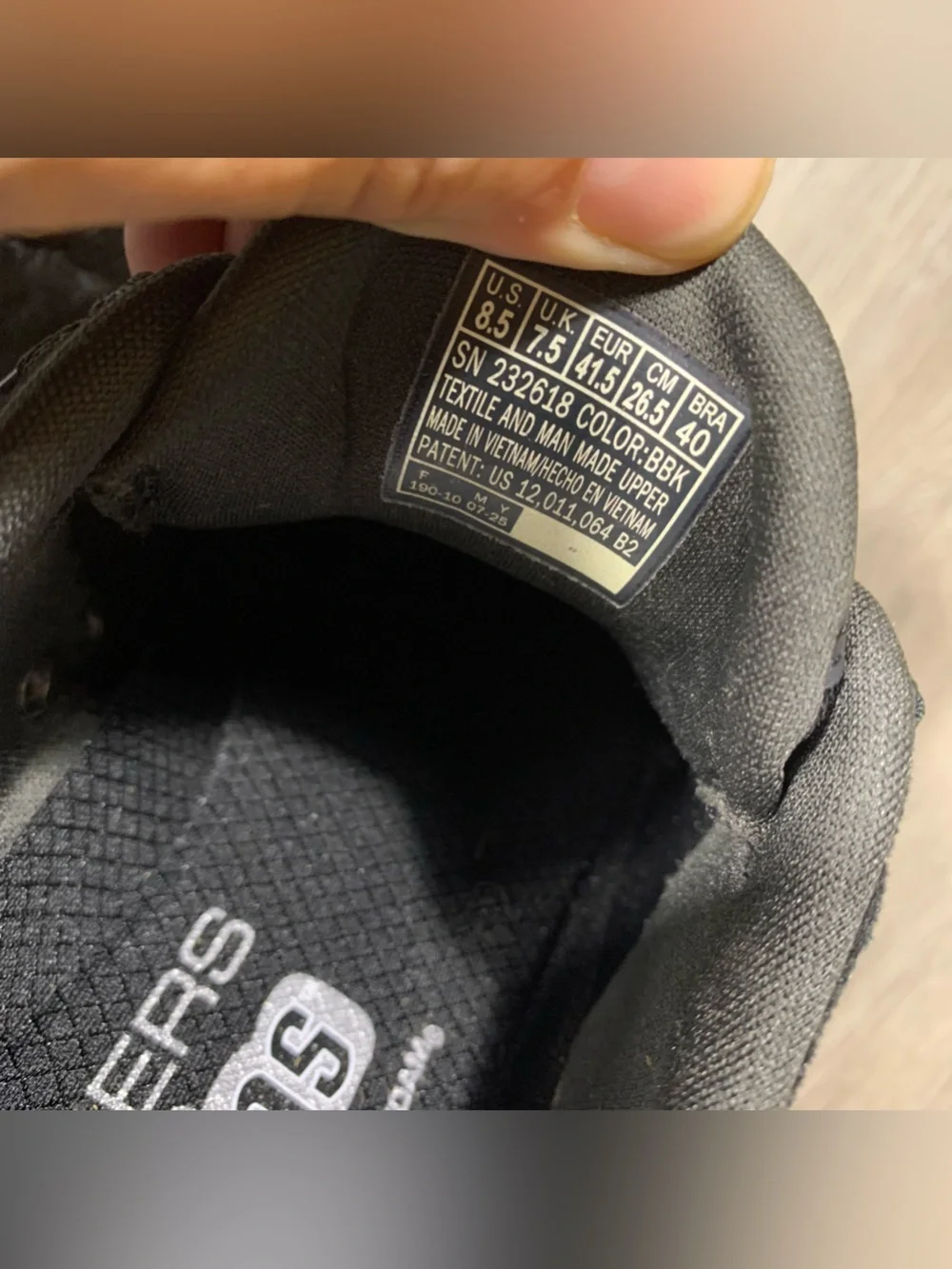 Skechers Slip-ins: Contour Foam - Cozy Fit Cordelux Black NWOT SIZE 8.5